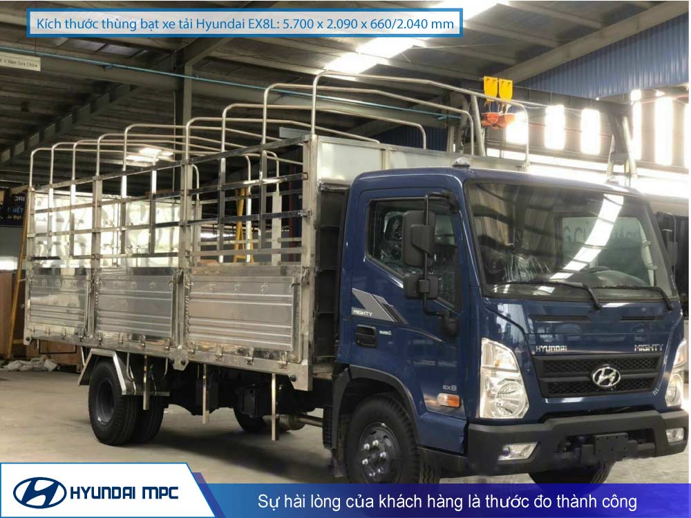 Hình ảnh Xe tải Hyundai EX8L thùng mui bạt full inox 304